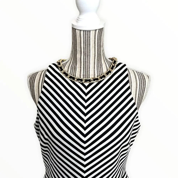 JESSICA SIMPSON | Black & White | Striped Fit and Flare Dress - Picture 4 of 12